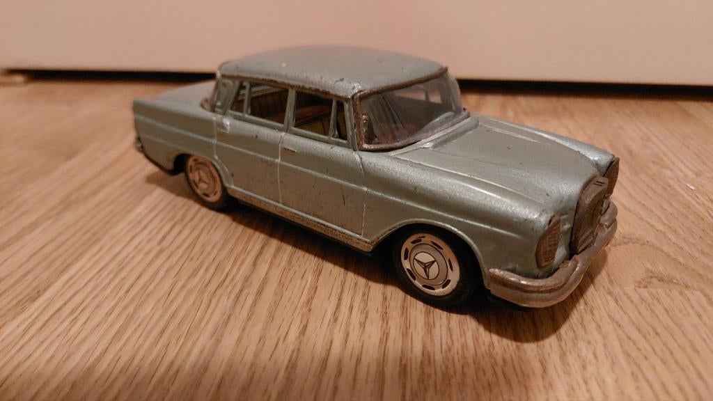 Mercedes 220 s made in Japan, Antiek en Kunst, Ophalen of Verzenden
