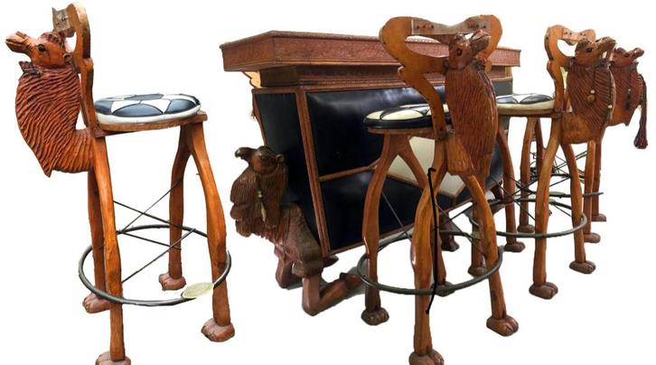 Kamelen Bar, Huis en Inrichting, Barkrukken, Gebruikt, 90 cm of meer, Hout, Leer, Metaal, 4 krukken, Met voetsteun, Ophalen