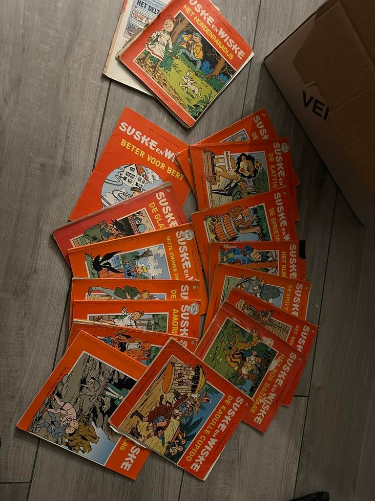 Stripboeken.  Uit de jaren 1980 enz Suske Wiske. Donald Duck, Boeken, Stripboeken, Meerdere stripboeken, Ophalen, Zo goed als nieuw