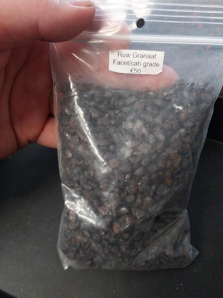 Partij ruwe granaat klein, Verzamelen, Mineralen en Fossielen, Ophalen of Verzenden, Mineraal
