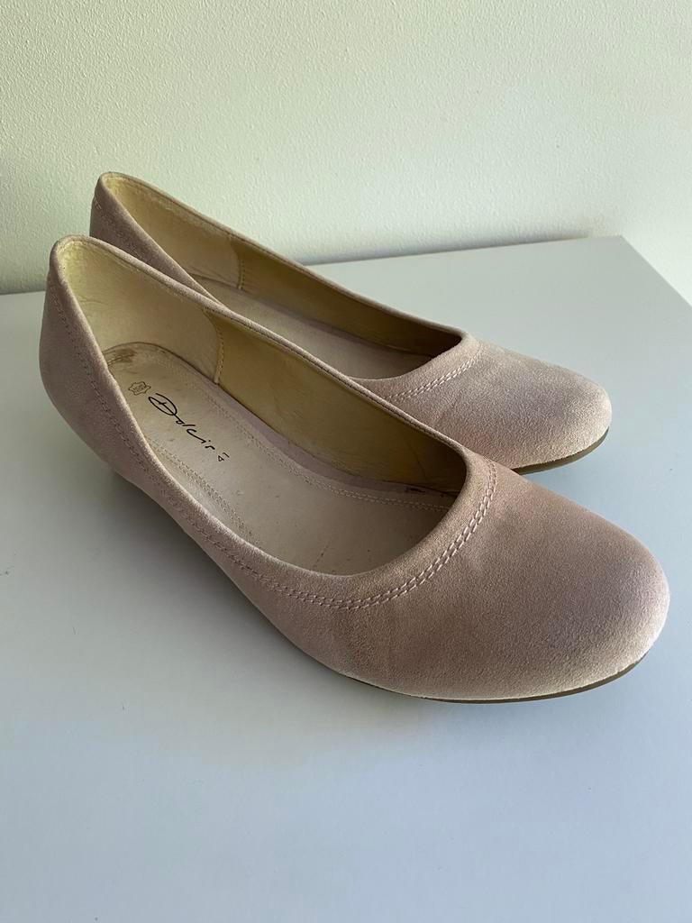 Dames pumps, Pumps, Beige, Ophalen of Verzenden, Zo goed als nieuw