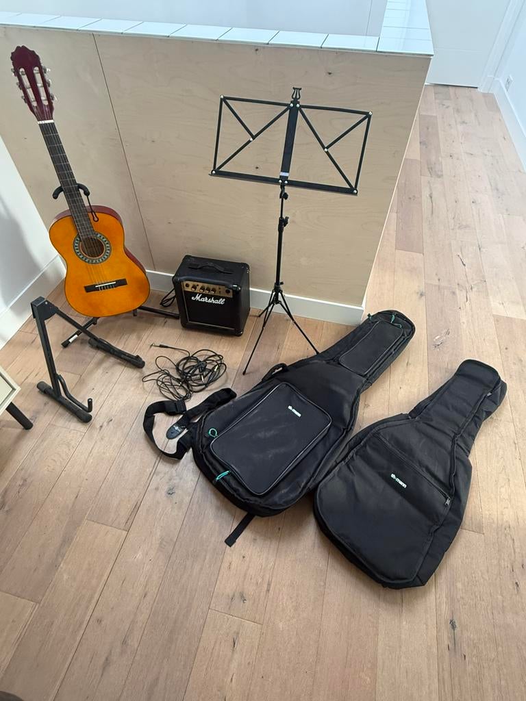 Klassieke gitaar met versterker en hoezen, Ophalen, Gebruikt, Klassieke of Spaanse gitaar, Met koffer
