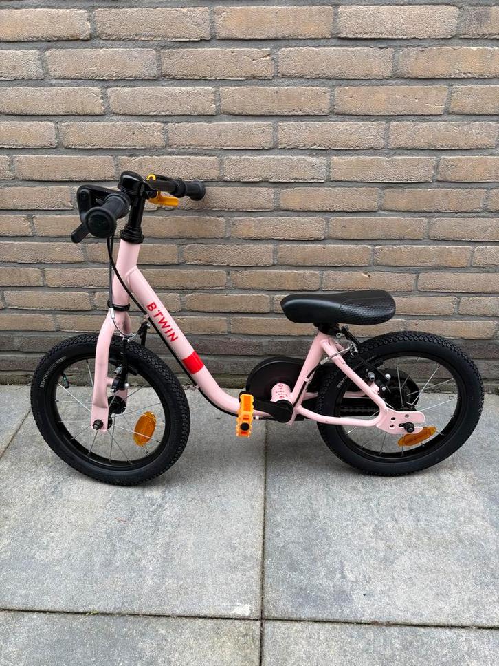 BTWIN 2-in-1 Loopfiets / Kinderfiets 14 inch Roze Nieuw, Fietsen en Brommers, Fietsen | Kinderfietsjes, Nieuw, Minder dan 16 inch