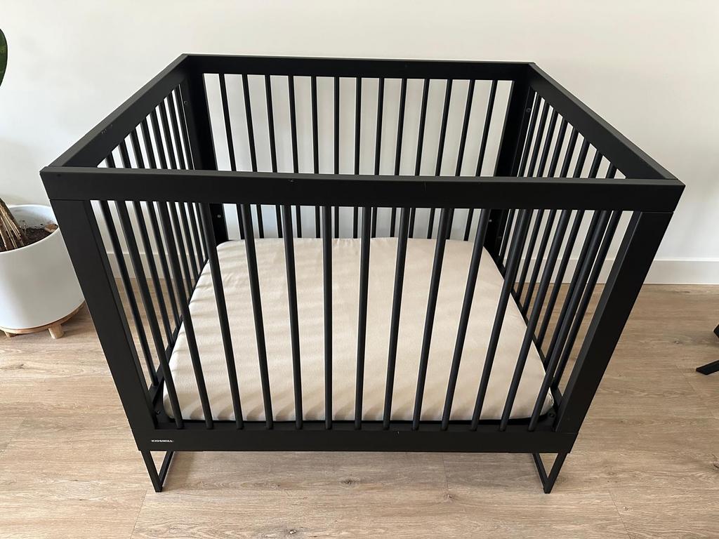 Kidsmill zwart kinderbox, Ophalen, Zo goed als nieuw, Rechthoekig, Boxkleed