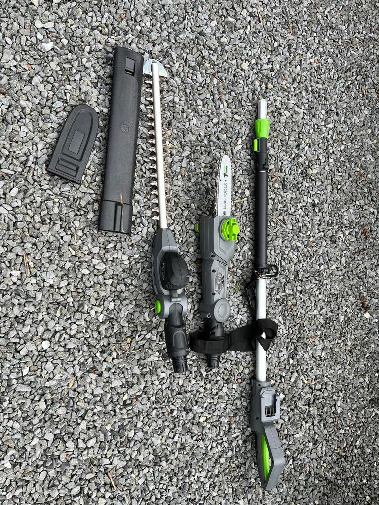 Lux-Tools 2-in-1 heggenschaar en kettingzaag op steel, Tuin en Terras, Heggenscharen, Ophalen of Verzenden, Gebruikt, Elektrisch