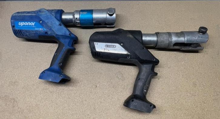 Perstangen 2 stuks defect voor onderdelen! Uponor en Wavin, Doe-het-zelf en Verbouw, Gereedschap | Handgereedschap, Gebruikt, Ophalen