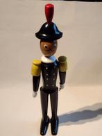 vintage houten carabinieri pop H 37 cm beweegbare ledematen, Ophalen