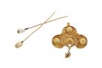14-kt Gouden Parelspelden en Gouden Strik Zeeuwse Dracht 6,6, Ophalen of Verzenden, Goud