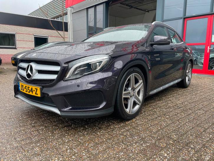Mercedes-Benz GLA-klasse 200 Ambition amg night edtion, Auto's, Mercedes-Benz, Bedrijf, Te koop, GLA, ABS, Airbags, Airconditioning