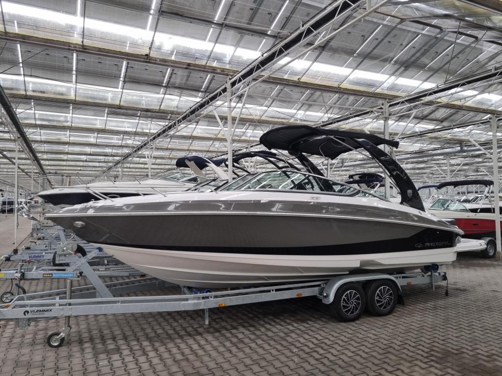 Regal 2550 Cuddy, Watersport en Boten, Speedboten, Zo goed als nieuw, 6 meter of meer, Benzine, 200 pk of meer, Polyester