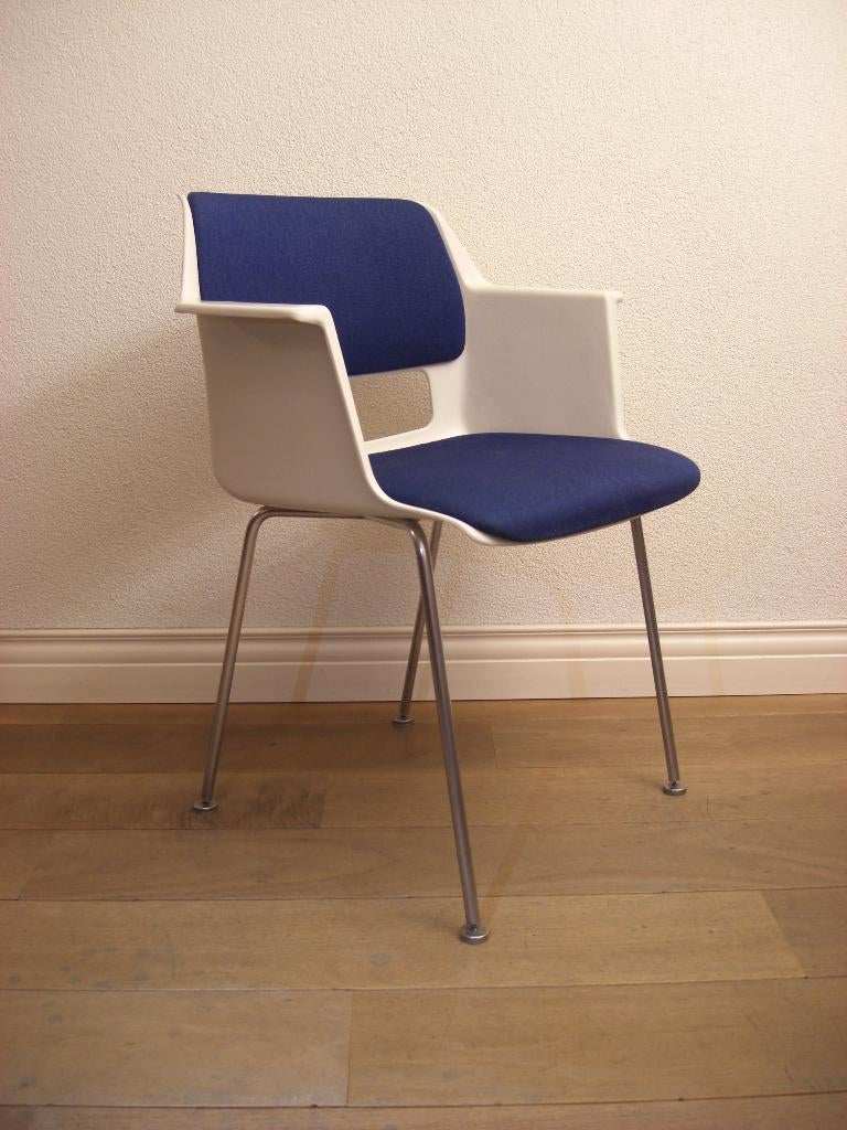 Gispen stoel - model 2225 mat chroom frame, Huis en Inrichting, Stoelen, Ophalen, Gebruikt, Stof, Blauw
