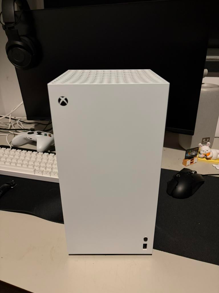 Xbox series x, white edition, Spelcomputers en Games, Spelcomputers | Xbox Series X en S, Ophalen, Zo goed als nieuw