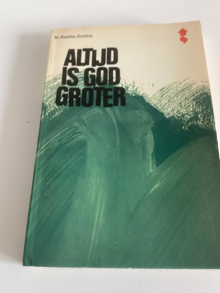 Altijd is God Groter - M. Basilea Schlink (Religieus Boek), Boeken, Ophalen of Verzenden, Gelezen, Christendom | Protestants