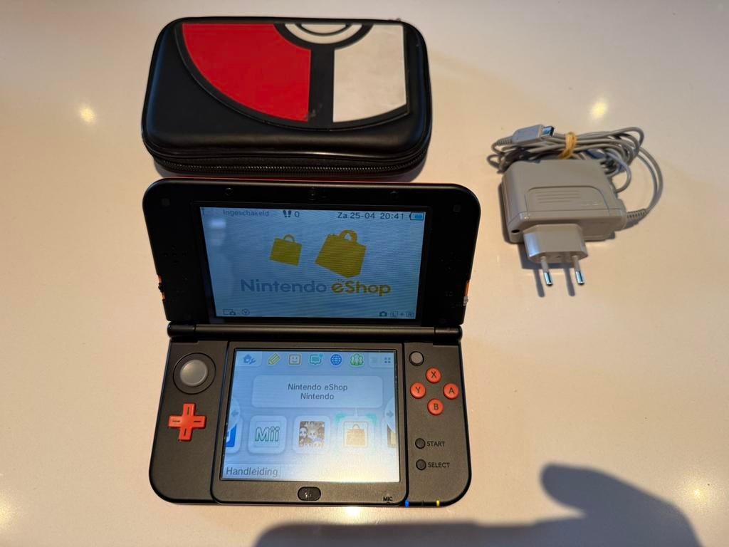 New Nintendo 3DS XL - Oranje- topstaat!, Spelcomputers en Games, Spelcomputers | Nintendo 2DS en 3DS, Ophalen of Verzenden, Zo goed als nieuw