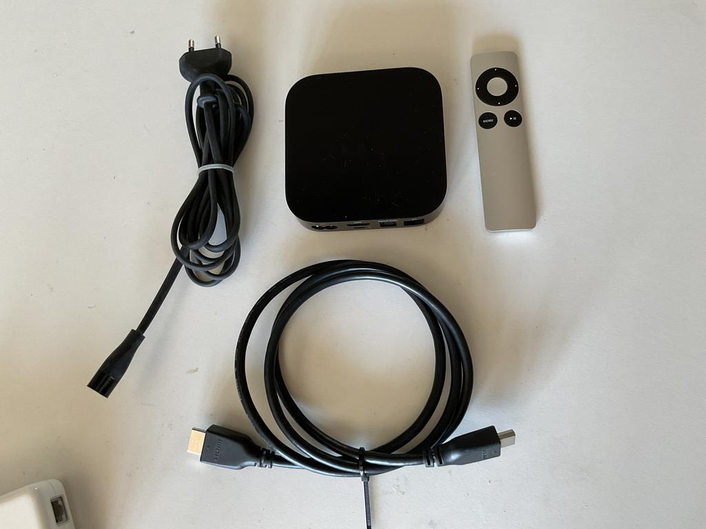 Apple TV (A1427) met HDMI kabel en afstandsbediening, Ophalen of Verzenden, Gebruikt, HDMI, Zonder harde schijf