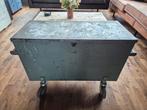 Oude Stalen grote Gereedschaps kist/Industrieel/Vintage, Antiek en Kunst, Ophalen