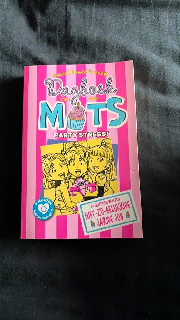 Rachel Renée Russell - Dagboek van een muts - Partystress!13, Boeken, Kinderboeken | Jeugd | 10 tot 12 jaar, Zo goed als nieuw