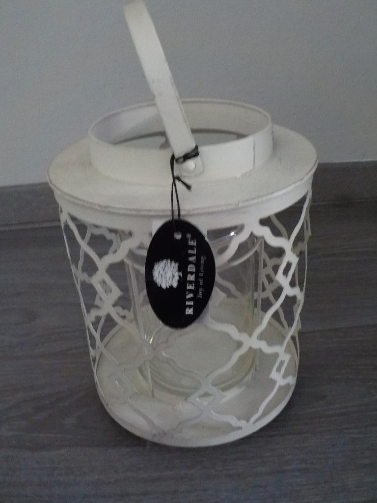 Wit metalen windlicht – sfeervol & nieuw! Riverdale, 25 tot 50 cm, Wit, Ophalen of Verzenden, Zo goed als nieuw