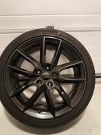 Originele Skoda Octavia RS velg met Continental band, 18 inch, Gebruikt, Banden en Velgen, Ophalen of Verzenden