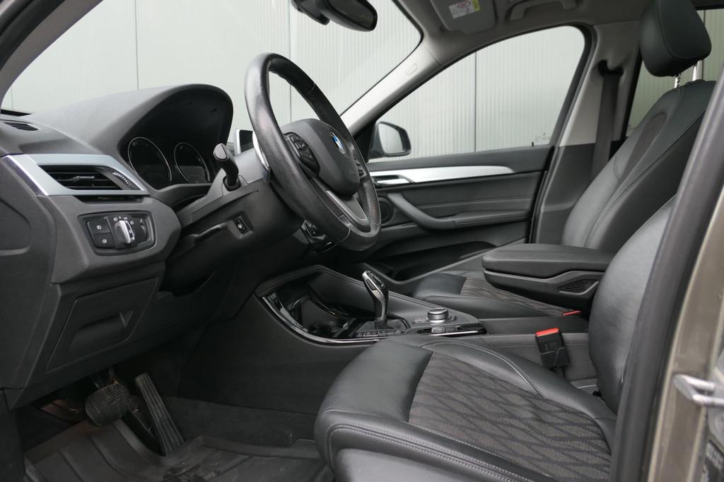 BMW X1 xDrive25i X-Line Pano Clima Camera Stoelverwarming st, Auto's, BMW, 1998 cc, 15 km/l, Gebruikt, 4 cilinders