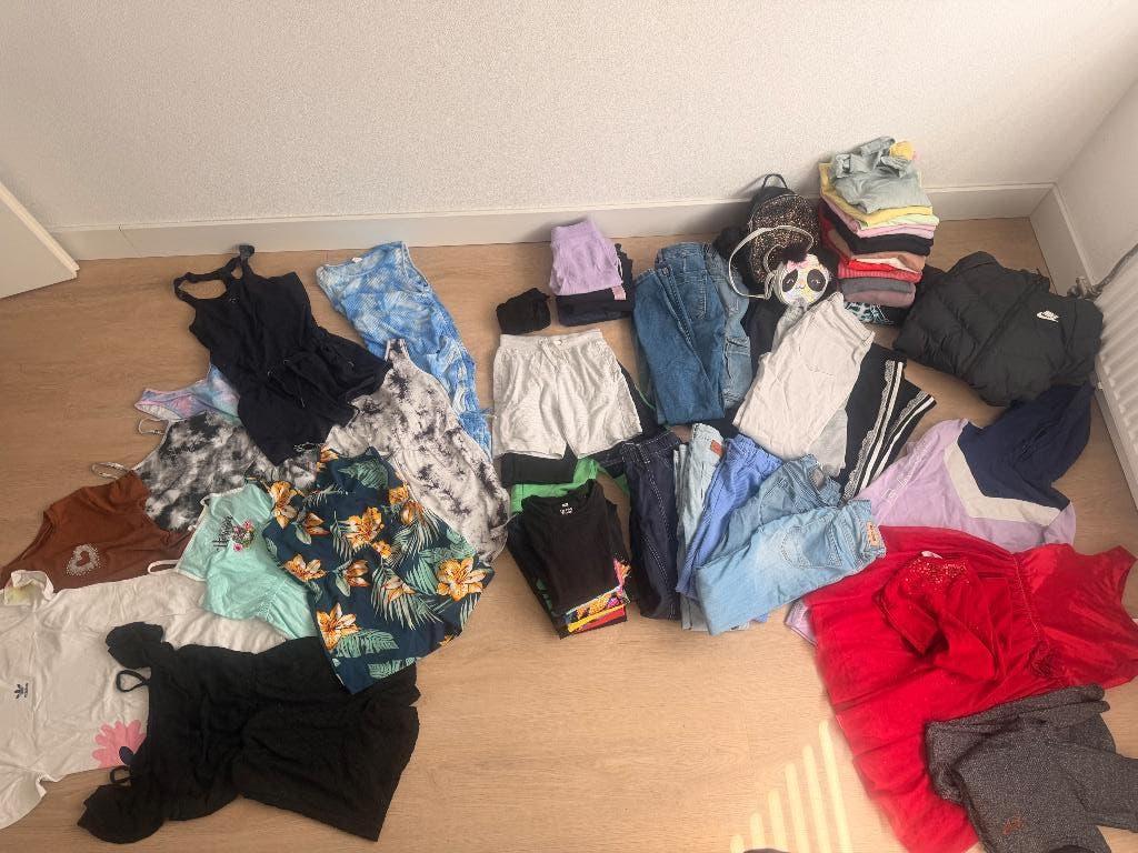 Groot kledingpakket meisje 134,140,146, Ophalen, Gebruikt, Maat 140