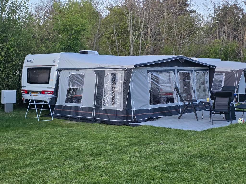 Fendt 515 sg caravan, 2 aparte bedden, Rondzit, Particulier, Fendt