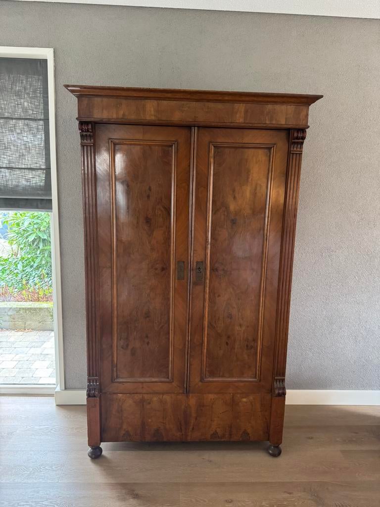 Antieke mahonie kast, Ophalen