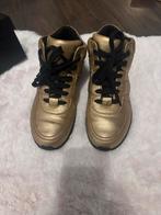 Chanel sneakers goud maat 39 - Zo goed als nieuw, Ophalen of Verzenden, Zo goed als nieuw, Overige kleuren, Sneakers of Gympen