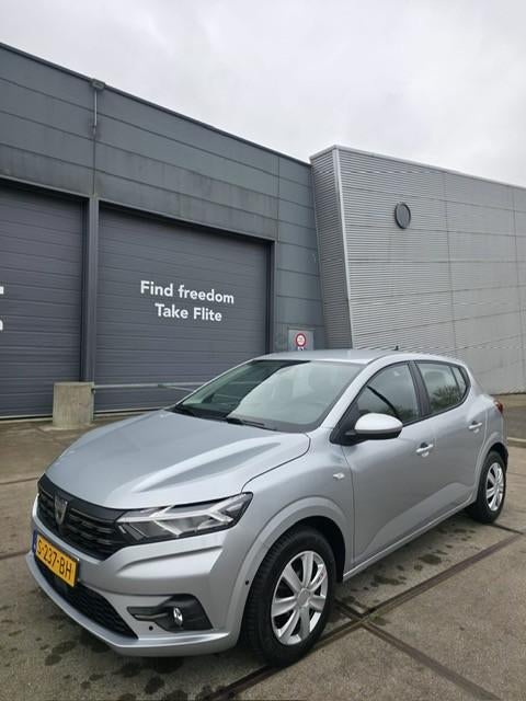 Dacia Sandero 1.0 TCe 90pk GPF 2022 Grijs, Stof, 40 €/maand, USB, Origineel Nederlands