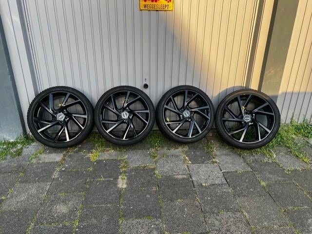 MAK Velgen 19'' met banden., Gebruikt, Velg(en), 235 mm, All Season
