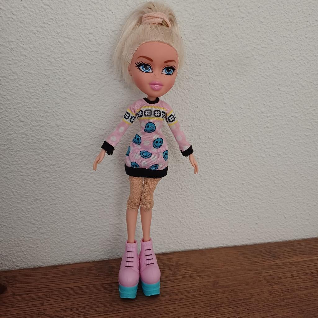 Bratz Cloe, Ophalen of Verzenden, Zo goed als nieuw, Pop