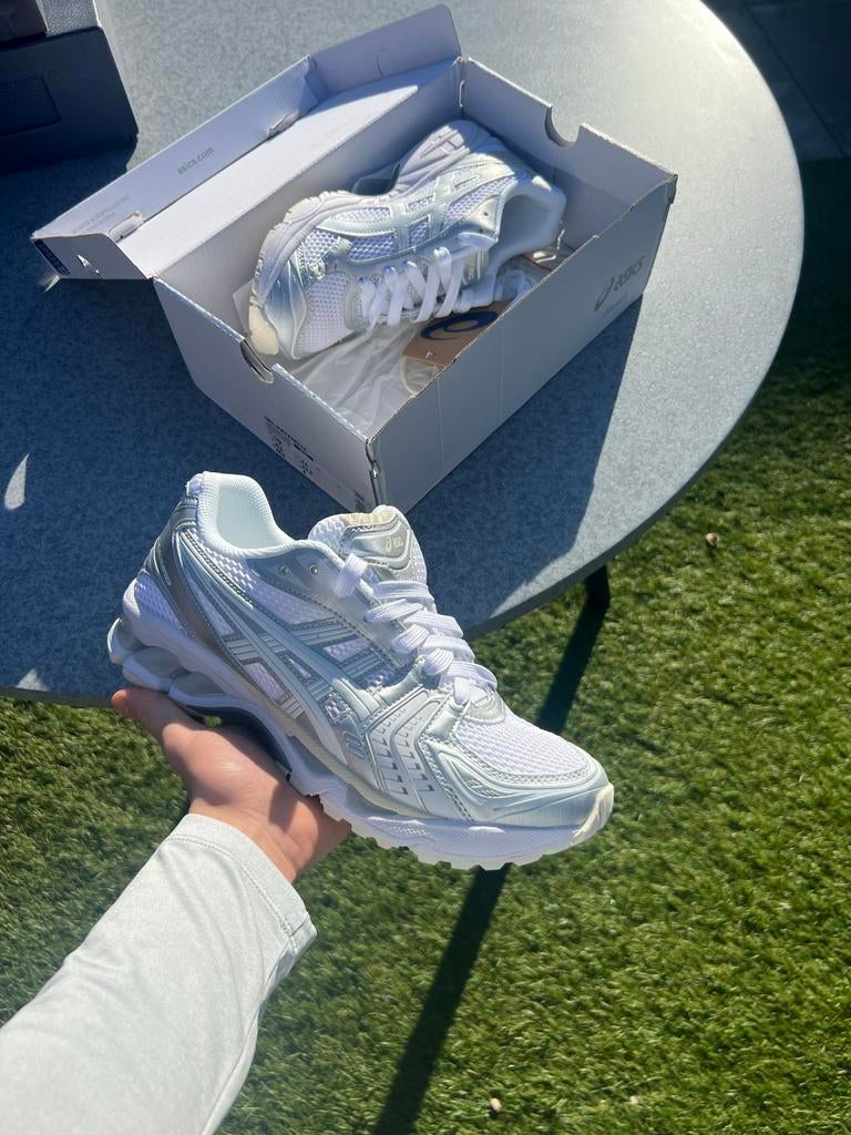 ‼️Schoenen deal‼️: Alle schoenen €100 per paar!, Ophalen of Verzenden, Nieuw, Wit, Sneakers of Gympen