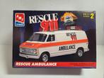 Ertl bouwdoos Dodge Ambulance 911 1:25, Overige merken, Auto, ., Groter dan 1:32