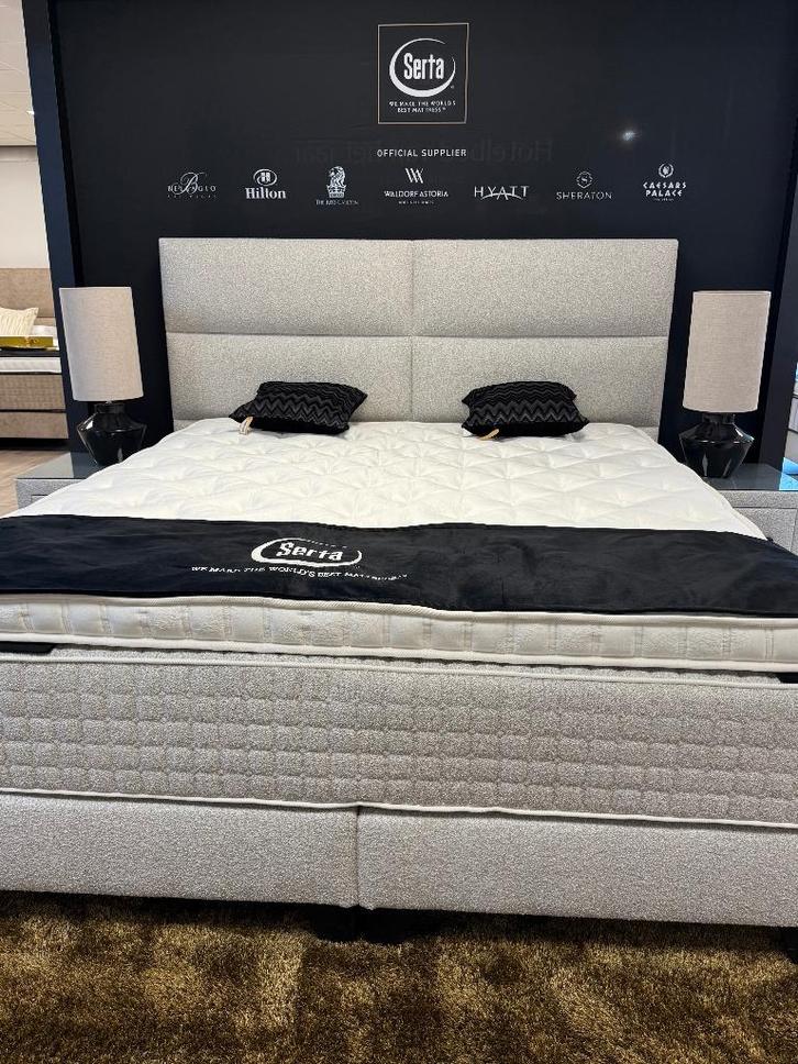 Serta Luxe Boxspring Lounge, Huis en Inrichting, Slaapkamer | Boxsprings, Nieuw, 180 cm, 200 cm, Tweepersoons, Grijs, Ophalen of Verzenden