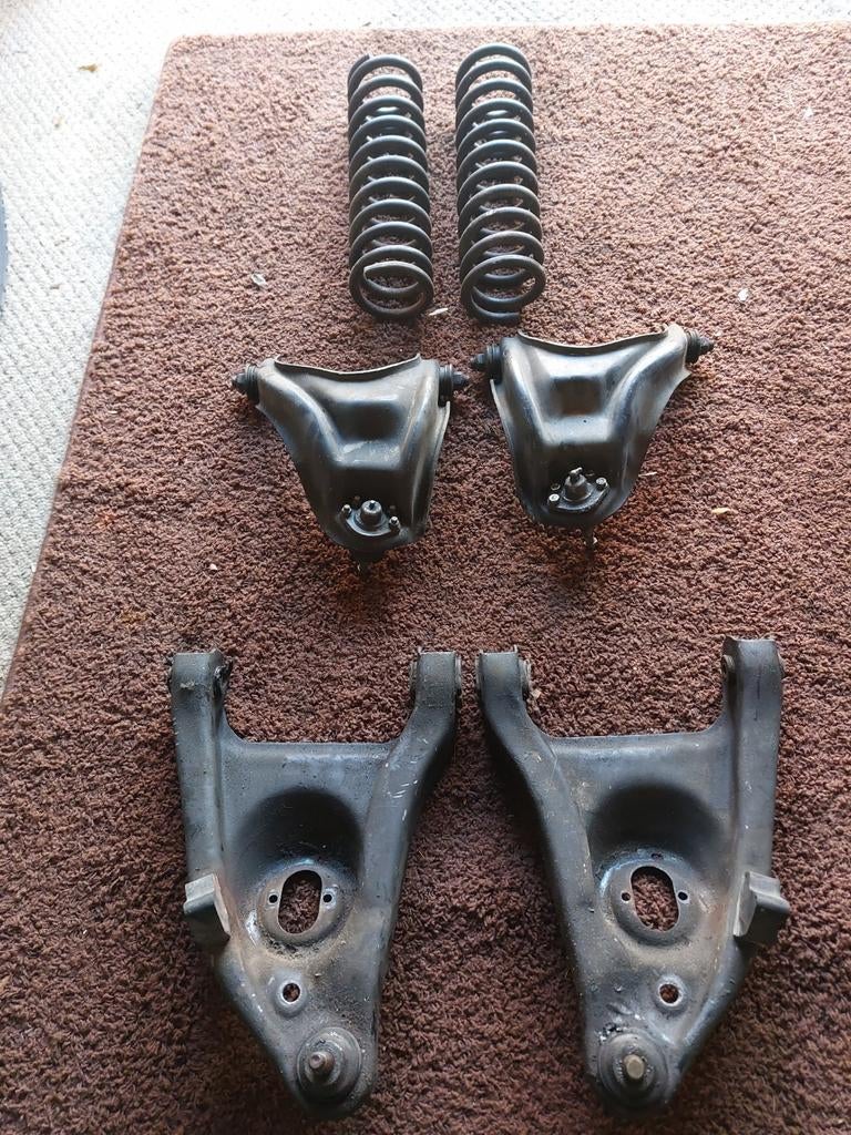 GM BOVEN EN ONDERARMEN +VEREN A BODY 68 TOT 72, Ophalen of Verzenden, Gebruikt, Pontiac