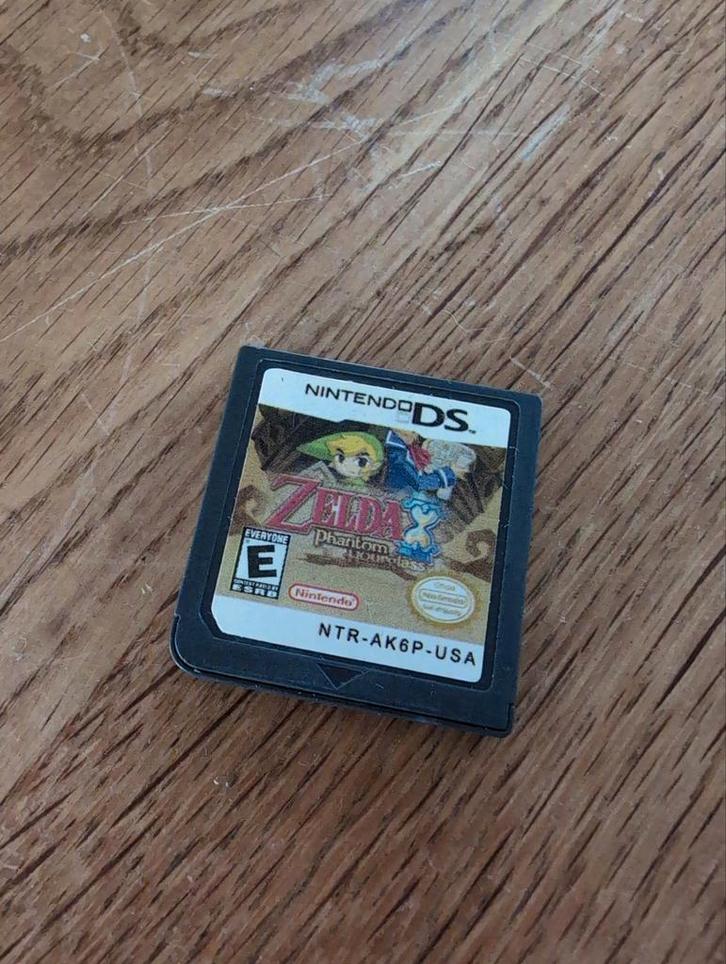 The Legend of Zelda - Phantom Hourglass (USA!), Spelcomputers en Games, Games | Nintendo DS, Zo goed als nieuw, Avontuur en Actie