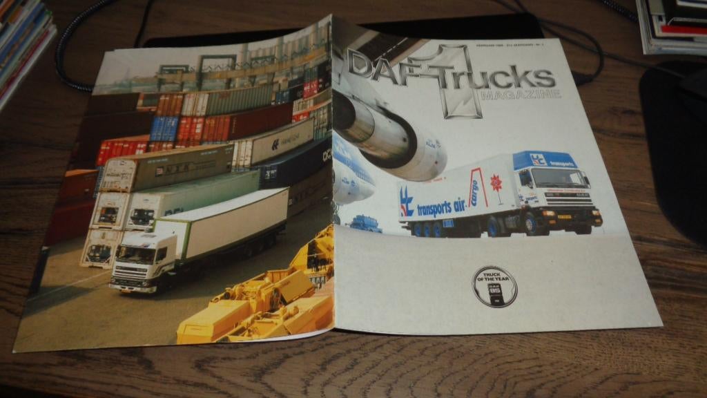 Folder  DAF  TRUCKS  ,  2-1988, Verzenden, Zo goed als nieuw, Overige merken
