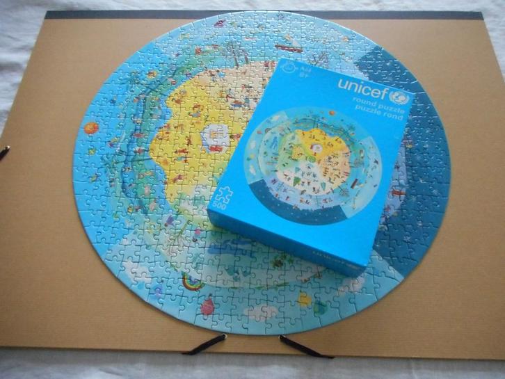 Ronde leg puzzel van Unicef, 500 stukjes, Hobby en Vrije tijd, Denksport en Puzzels, Zo goed als nieuw, Legpuzzel, 500 t/m 1500 stukjes