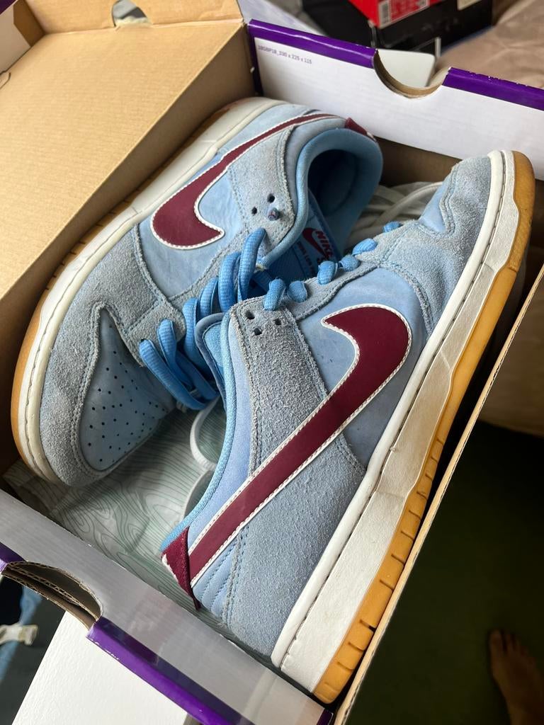Nike SB Dunk Low Valour Blue Team Maroon, Kleding | Heren, Schoenen, Ophalen of Verzenden, Gedragen, Sneakers of Gympen