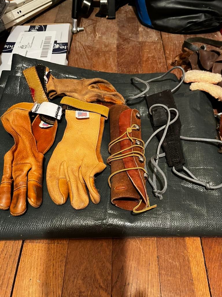 Diverse Handboog spullen, Ophalen of Verzenden, Gebruikt, Bescherming