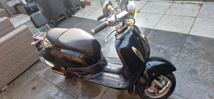 Znen ZN2B 4-takt scooter - hoogste bieder moet zaterdag weg!, Fietsen en Brommers, Scooters | Overige merken, Gebruikt, Benzine