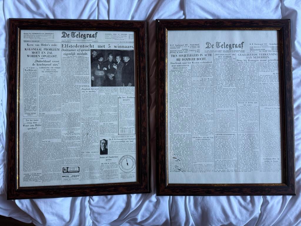 2 ingelijste Telegraaf voorpagina's uit 1945, Verzamelen, Ophalen, 1940 tot 1960, Nederland, Krant
