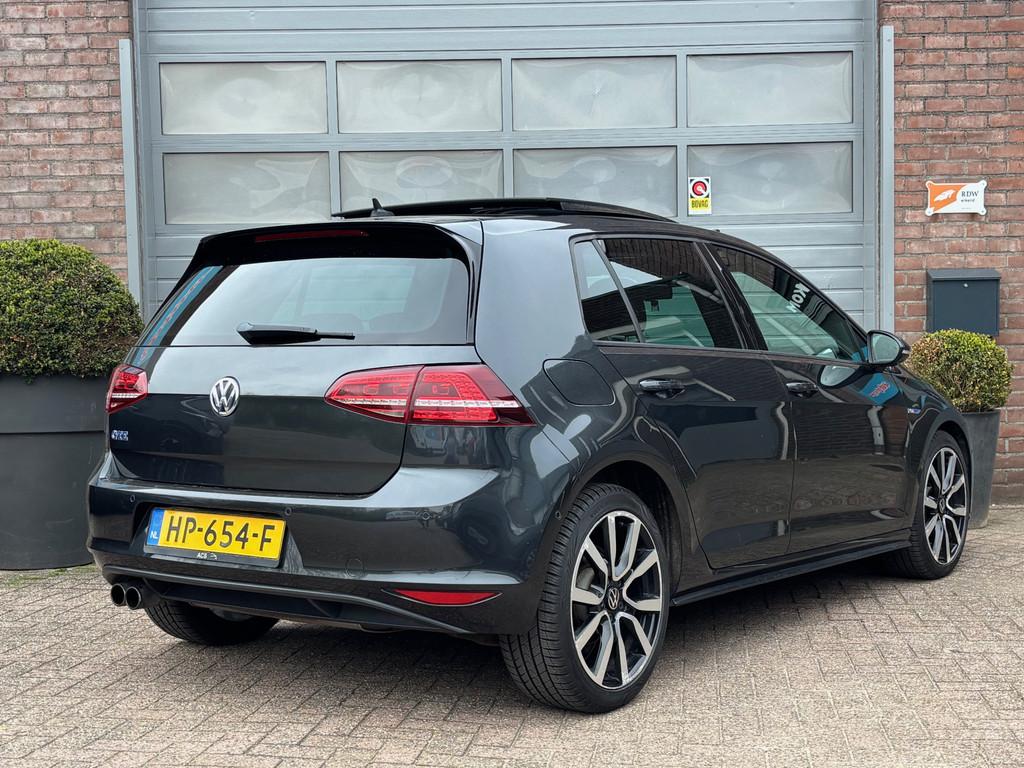 Volkswagen Golf 1.4 TSI GTE GERESERVEERD! (bj 2015), Auto's, 4 cilinders, Zwart, 1499 kg, 48 km