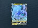 Hisuian Goodra V — Lost Origin 135/196, Ophalen of Verzenden, Nieuw, Losse kaart, Foil