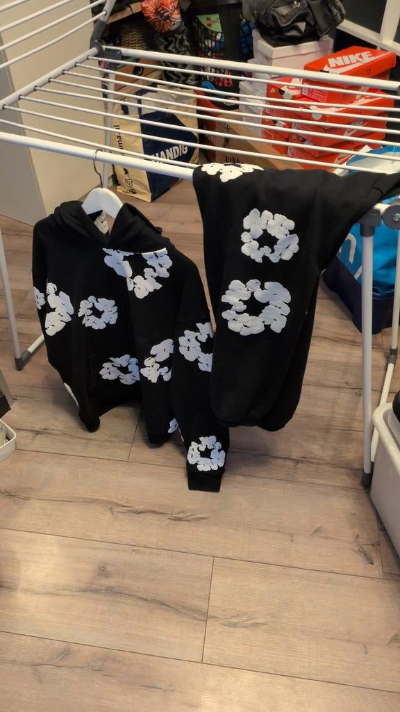 Zwarte hoodie en joggingbroek van Denim Tears, Kleding | Dames, Maat 38/40 (M), Zwart, Ophalen of Verzenden, Onbekend