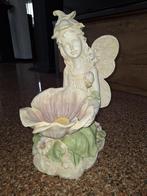 Prachtig Elfje met Bloembad - Tuinbeeld, Ophalen of Verzenden, Zo goed als nieuw, Overige materialen, Mensenbeeld