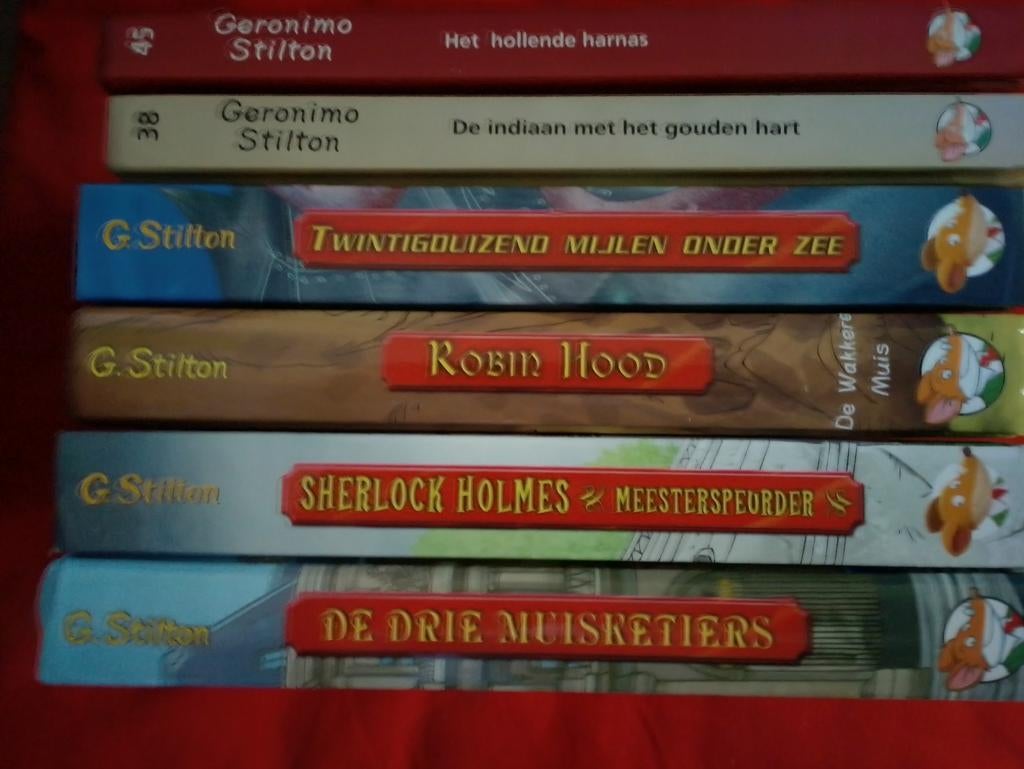 Geronimo Stilton boeken - Diverse titels, Boeken, Kinderboeken | Jeugd | onder 10 jaar, Gelezen, Fictie algemeen, Ophalen of Verzenden
