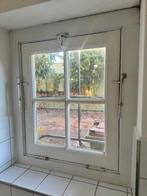 Twee authentieke ramen, Doe-het-zelf en Verbouw, Glas en Ramen, Ophalen, Gevelraam of Ruit, Gebruikt, Minder dan 80 cm