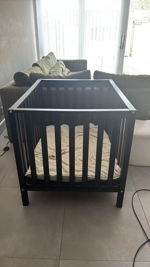 Zwarte box gratis ophalen, Kinderen en Baby's, Boxen, Ophalen of Verzenden, Zo goed als nieuw