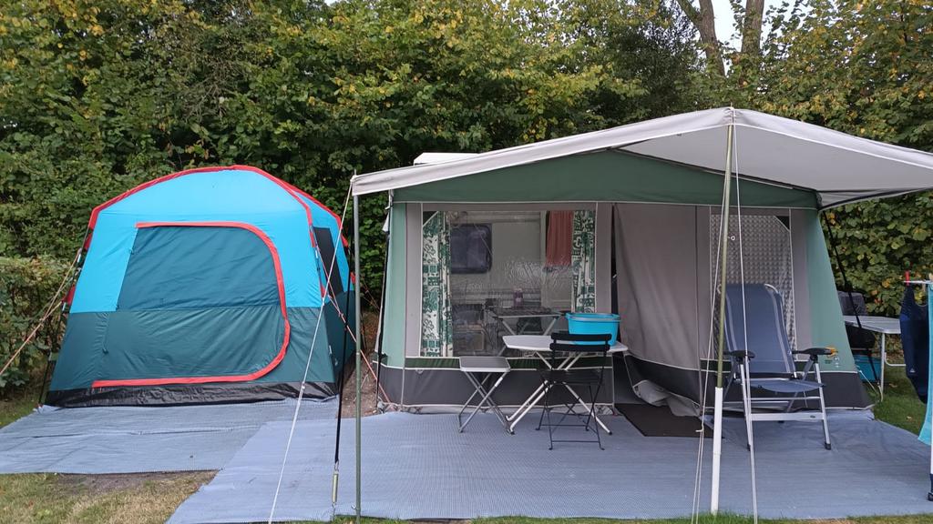 CRIVIT 6-persoons koepeltent in het blauw -  waterafstotend, Ophalen, Zo goed als nieuw, Tot en met 4